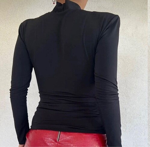 Siyah Bluz - Görsel 2