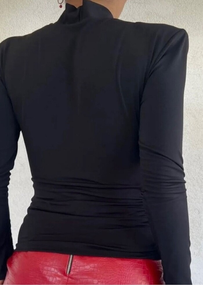Siyah Bluz - Görsel 2