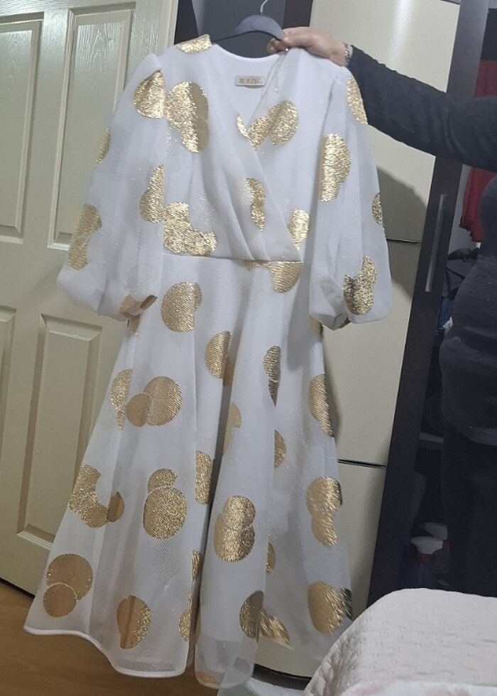 Sarı puantiyeli elbise - Görsel 3