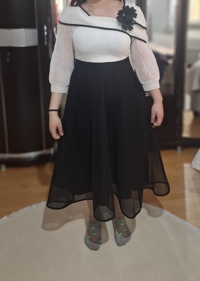 Siyah diz üstü elbise - Görsel 2