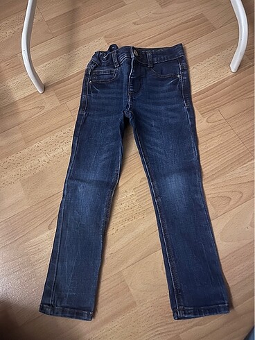 4 Yaş Beden Zara marka jean pantolon