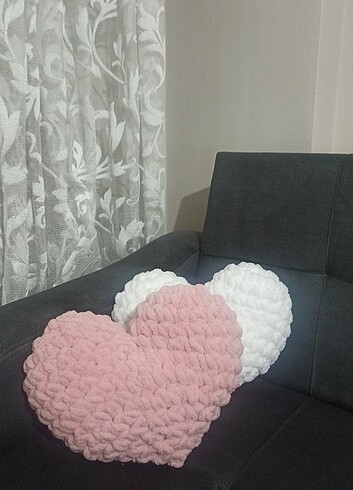Diğer Puffy kalpli yastık