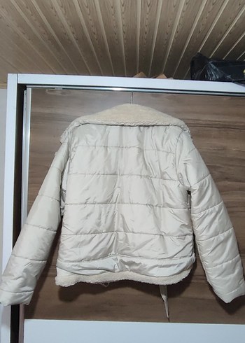 l Beden Kürklü Beyaz Kadın Kısa Kış Montu