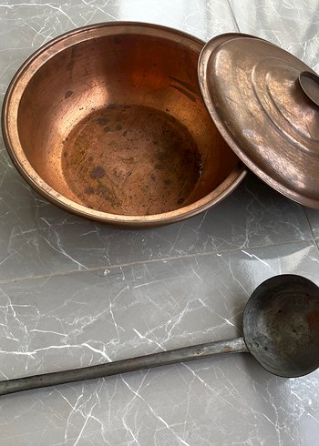 Orijinal Parlak Altın Kapaklı Bakır Tencere ve kepçe - Görsel 3