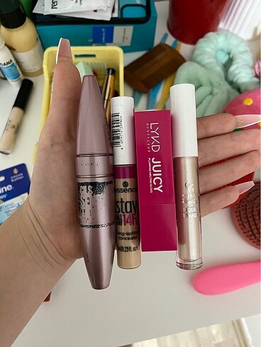 maybelline mascara kapatici gloss far