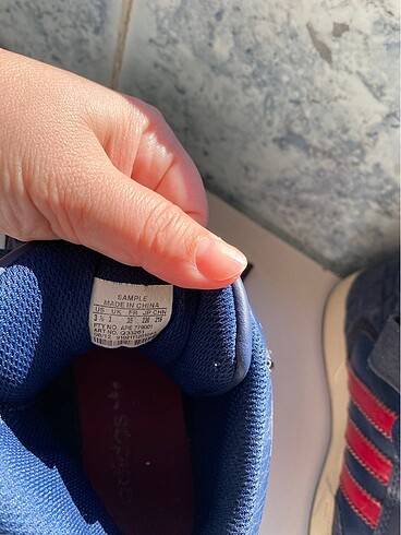 35 Beden Adidas spor ayakkabı