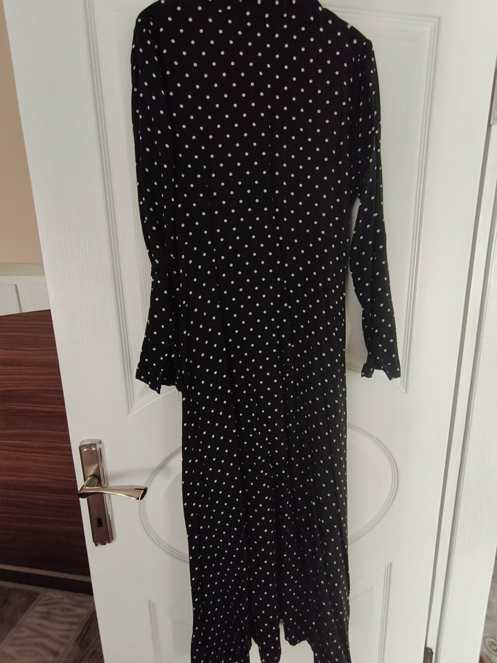 Uzun Kollu Puantiyeli elbise - Görsel 4