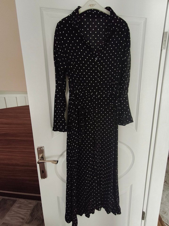 Uzun Kollu Puantiyeli elbise - Görsel 3