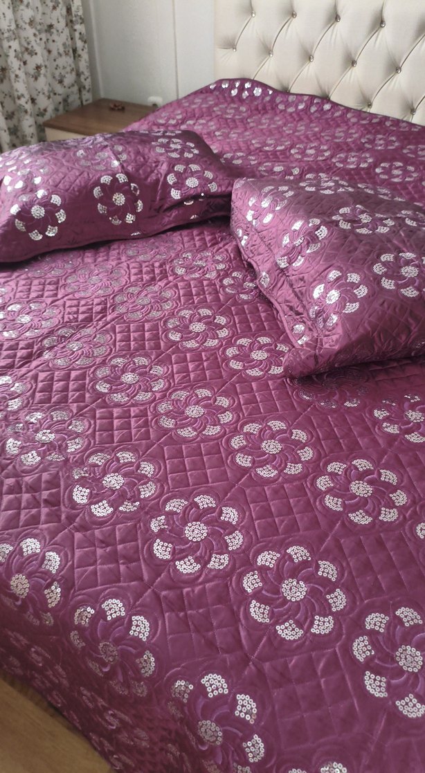 Bordo Parlak Nakışlı Yatak Örtüsü - Görsel 4