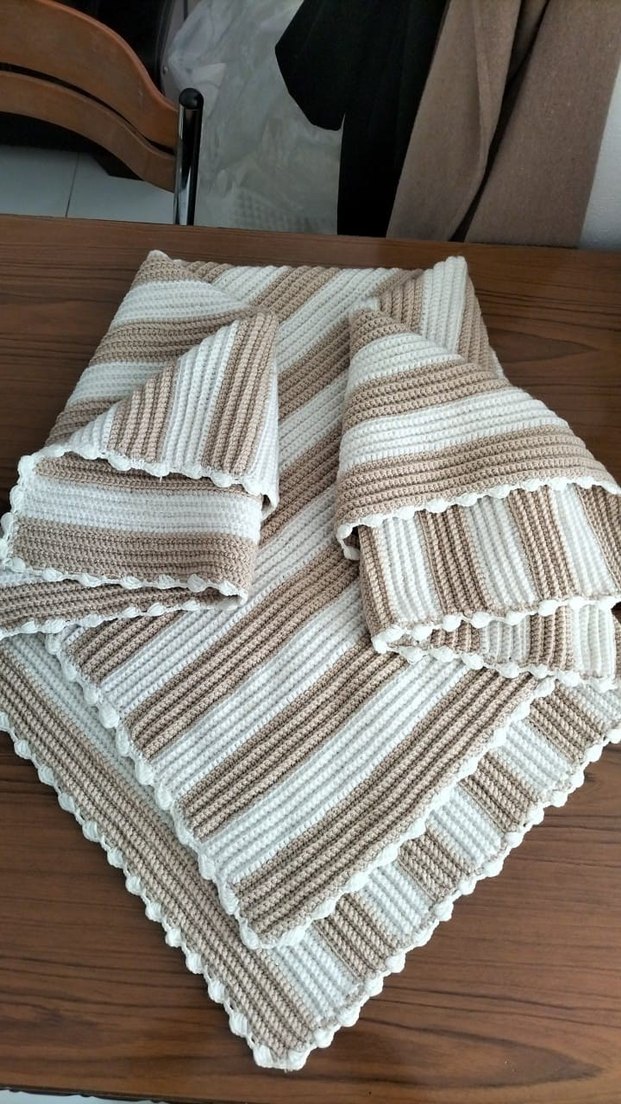 Bej Gri Örgü Çocuk Battaniyesi - Görsel 4