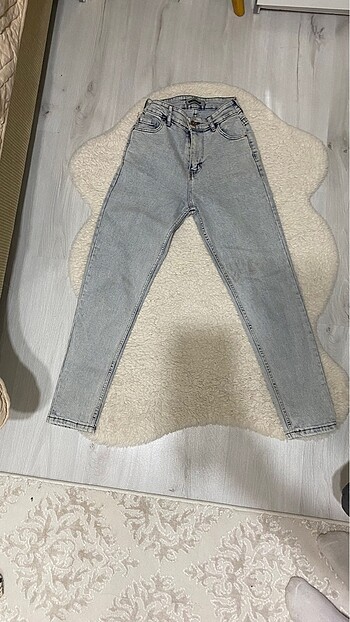Ambar jean