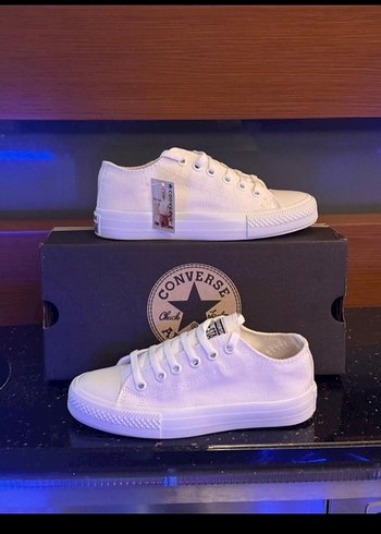 39 Beden Converse Beyaz Bağcıklı Kadın Spor Ayakkabı