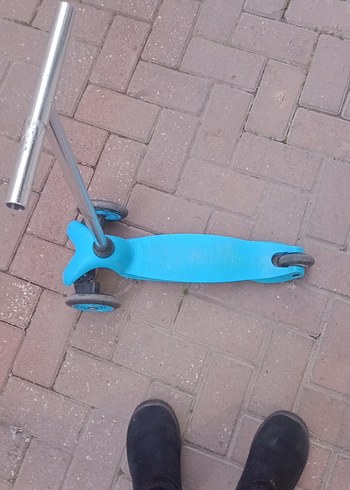 Renkli Mavi Çocuk Scooter'ı - Görsel 2