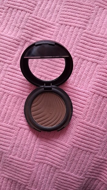 Beden Flormar eyebrow shadow kaş farı kahverengi