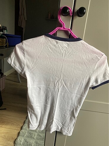 xs Beden beyaz Renk Bershka Tişört