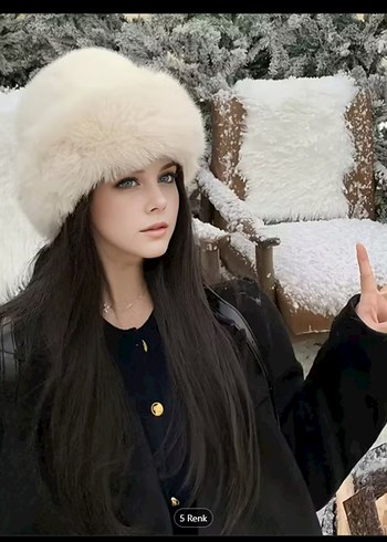 Diğer Bej Kürk Detaylı Kadın Şapka