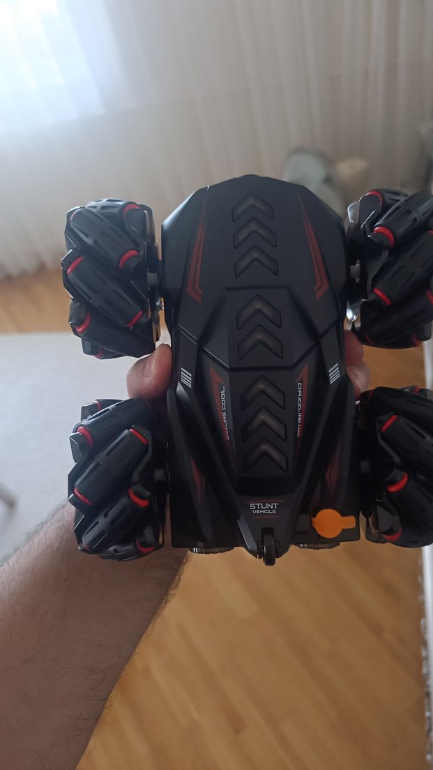 Kirmizi Rc Çok Yönlü Oyuncak Araba - Görsel 3