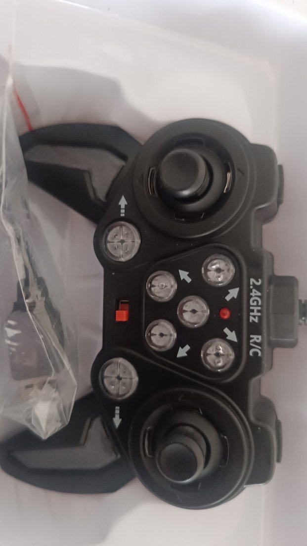 Kirmizi Rc Çok Yönlü Oyuncak Araba - Görsel 2