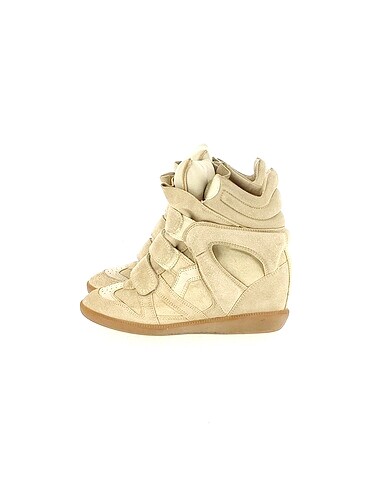 Isabel Marant Bot %70 İndirimli.