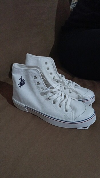 CONVERS U.S POLO ASSN
