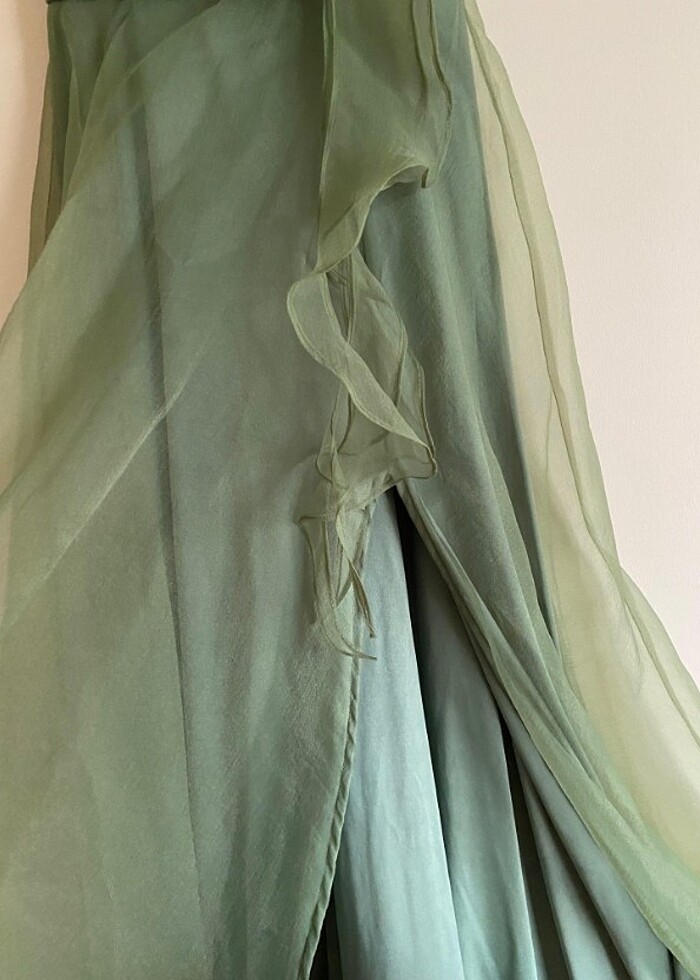 Yırtmaçlı Abiye elbise - Görsel 5