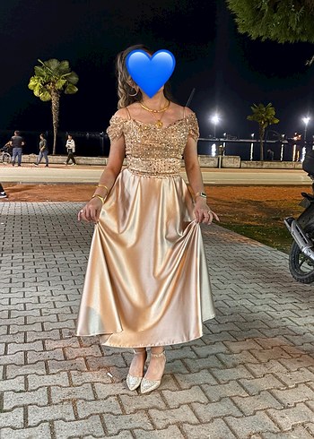 Uzun Kollu Altın Renkli İşlemeli Nişan Elbisesi - Görsel 2