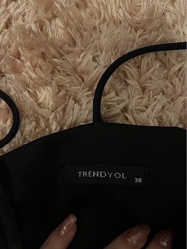Trendyol & Milla TrendyolMilla Kısa Siyah Dar Abiye Taş Detaylı