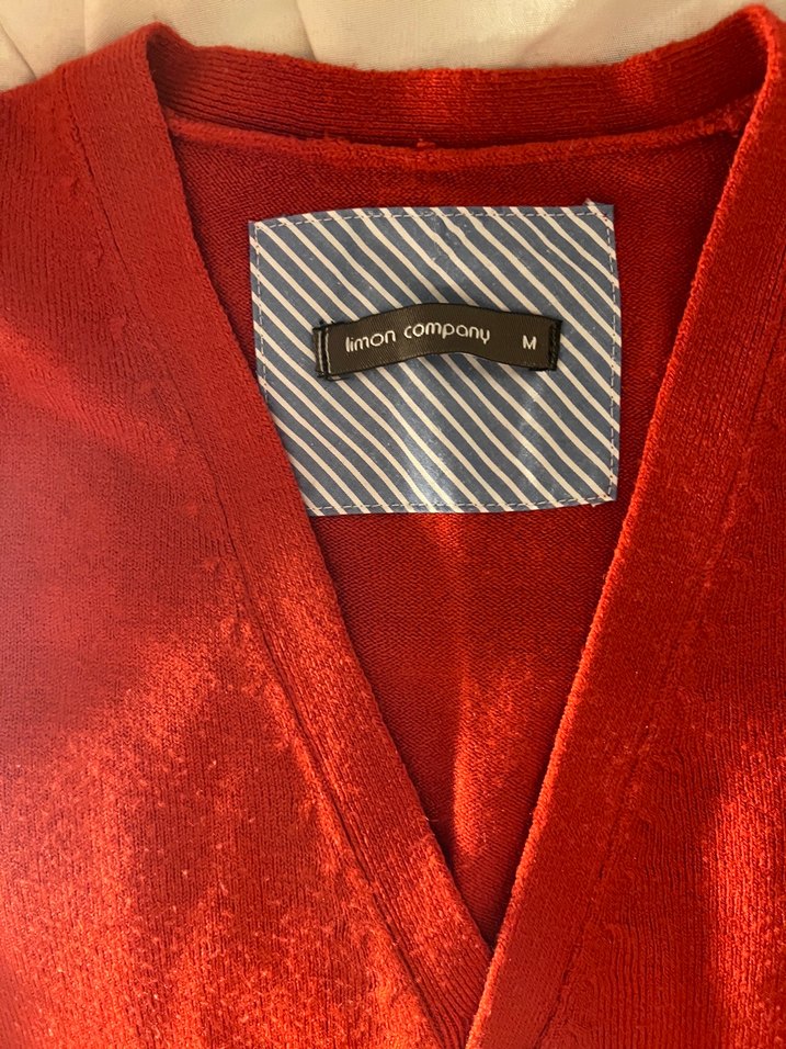 Kırmızı Altın Düğmeli Hırka - Görsel 3