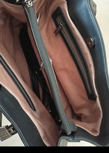 Siyah Deri Tokalı Gotik Kadın Çanta - Görsel 5