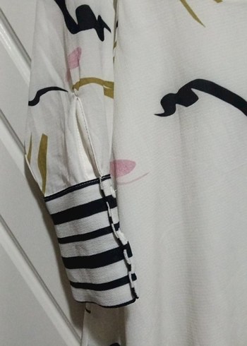 Beyaz Desenli V Yaka Uzun Kollu minş elbise - Görsel 3