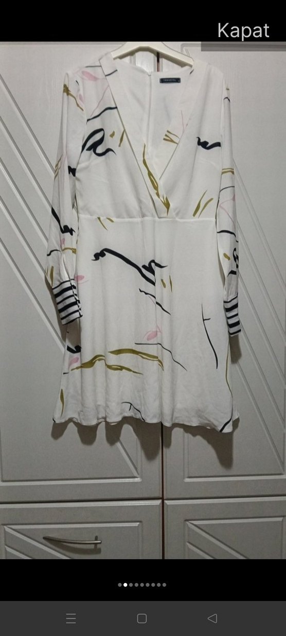 Beyaz Desenli V Yaka Uzun Kollu minş elbise - Görsel 2