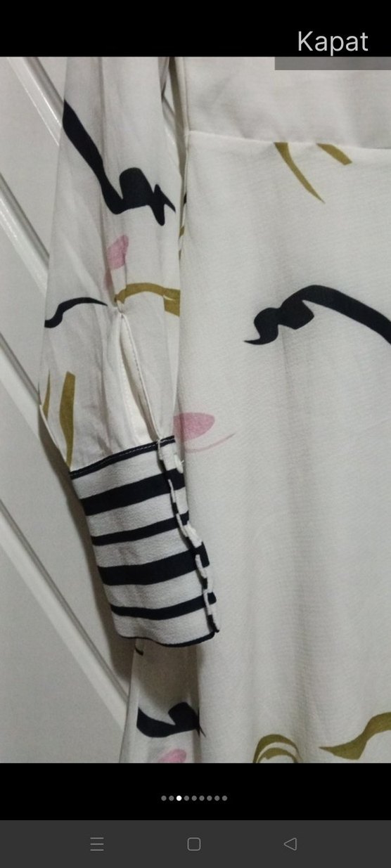 Beyaz Desenli V Yaka Uzun Kollu minş elbise - Görsel 3