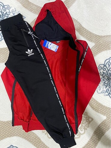 m Beden kırmızı Renk Adidas Bayan Alt Üst Takım