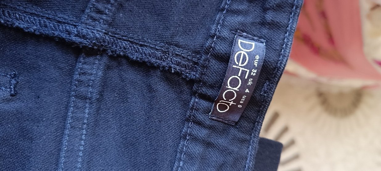 Siyah Kadın Kot Pantolon - Görsel 4