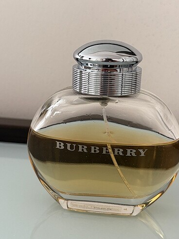 Burberry parfüm