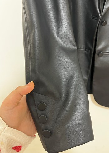 Düğmeli Siyah Deri Kadın Ceket - Görsel 2