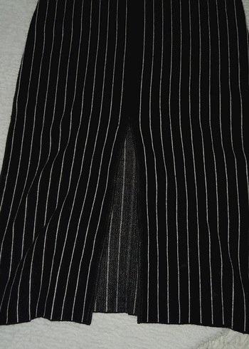 Siyah Çizgili V Yakalı Uzun Elbise - Görsel 2