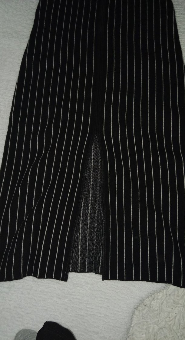 Siyah Çizgili V Yakalı Uzun Elbise - Görsel 2