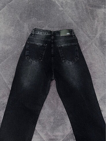 28 Beden siyah Renk Zara siyah straght jean