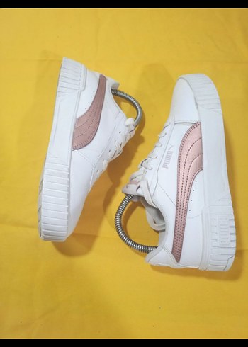 37 Beden Beyaz Puma Kadın Spor Ayakkabı