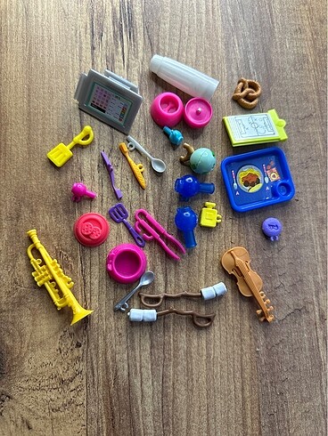 Barbie Barbie eşyaları