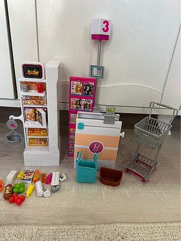  Barbie market seti