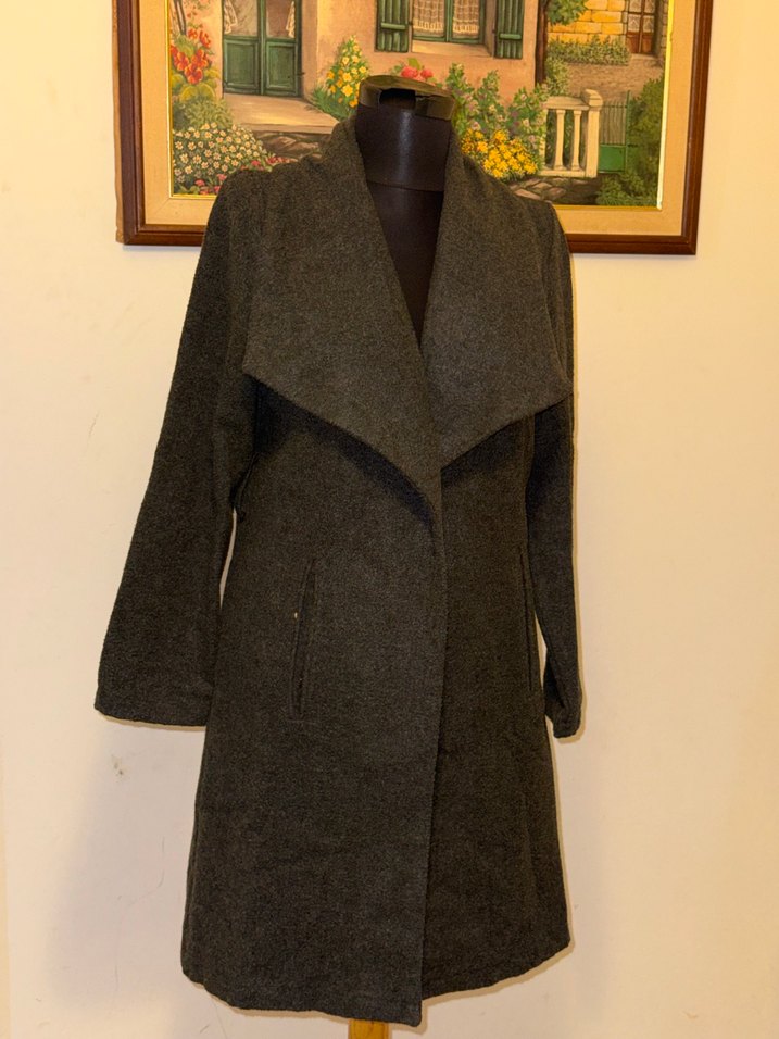 Gri Uzun Kesim Dökümlü Keten Hamile Kabanı - Görsel 2