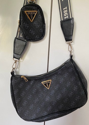 Siyah Baskılı Guess Kadın Omuz Çantası - Görsel 2