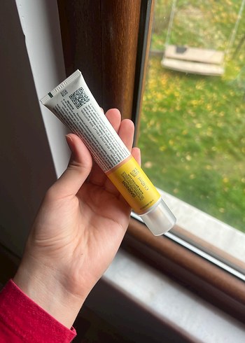 Garnier C Vitamini Parlak Güneş Koruyucu Yüz Kremi SPF50+ - Görsel 3