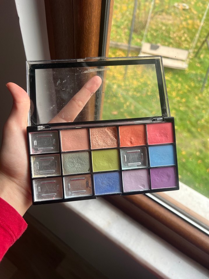 Çok Renkli Koyu Göz Farı Paleti - Görsel 2