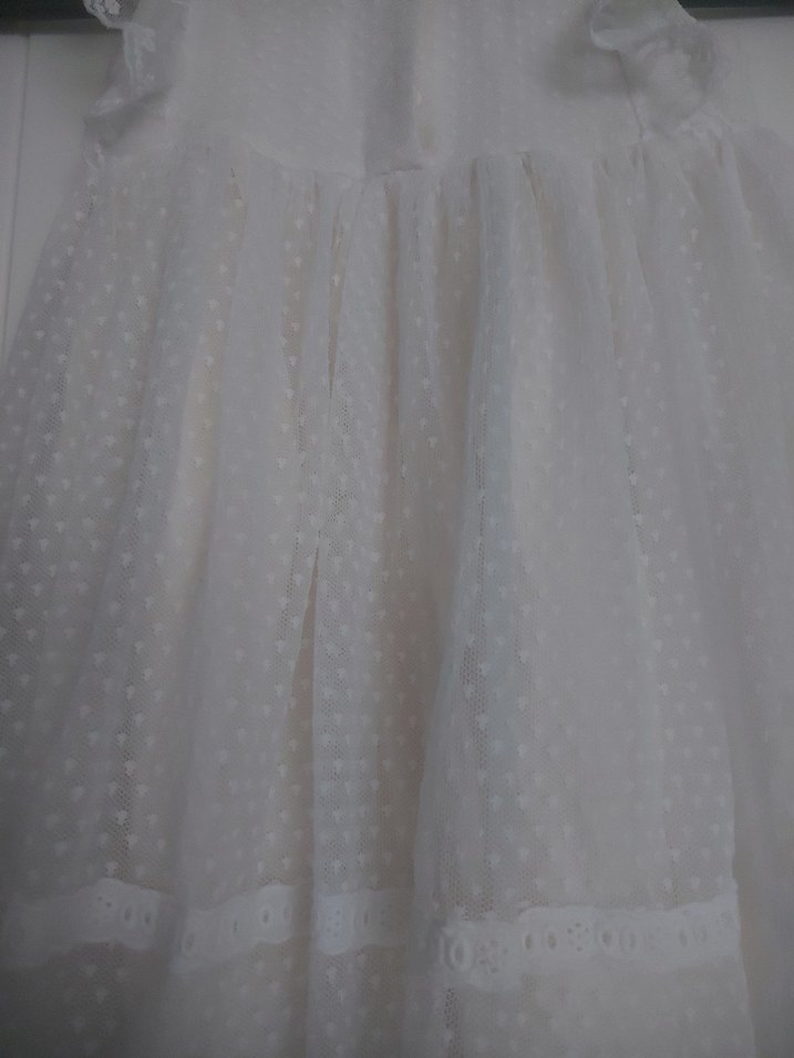 Kız Çocuk Beyaz Fırfırlı Nakışlı Elbise - Görsel 3