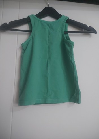 Kız Çocuk Yeşil Kolsuz Fırfırlı Bluz - Görsel 2