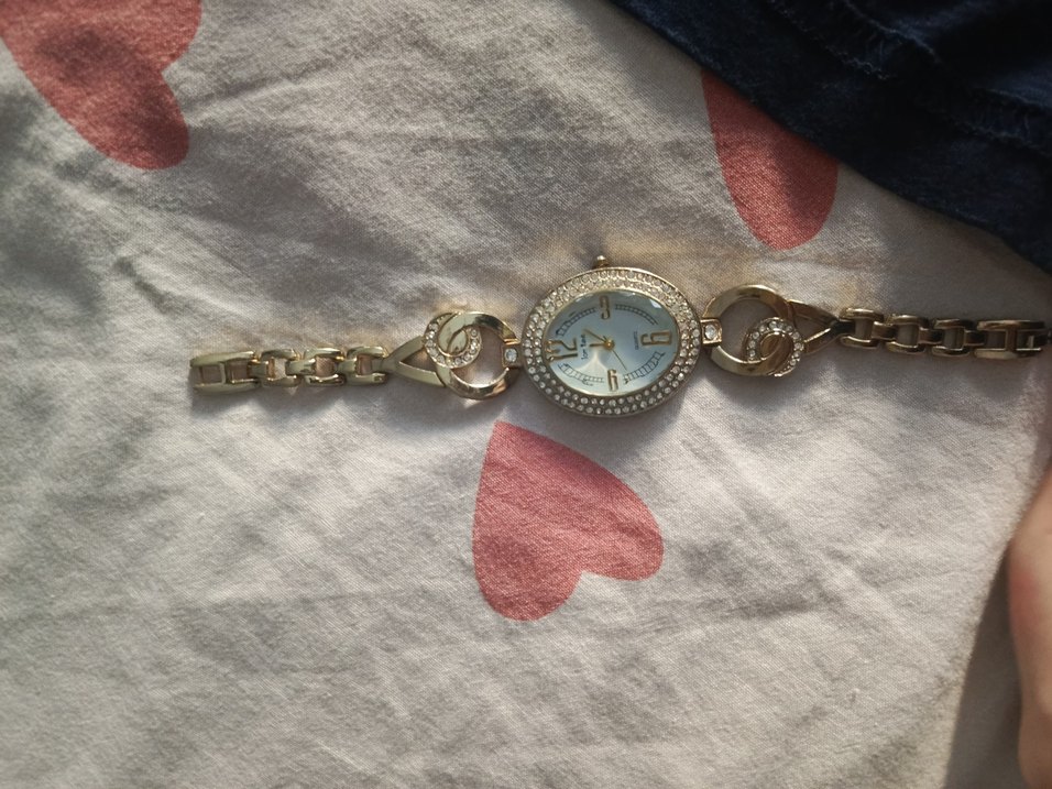 Zincir Detaylı Parlak Altın Kadın Saati - Görsel 4