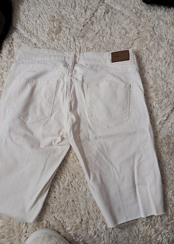 Beyaz Kadın Bermuda Şort - Görsel 2